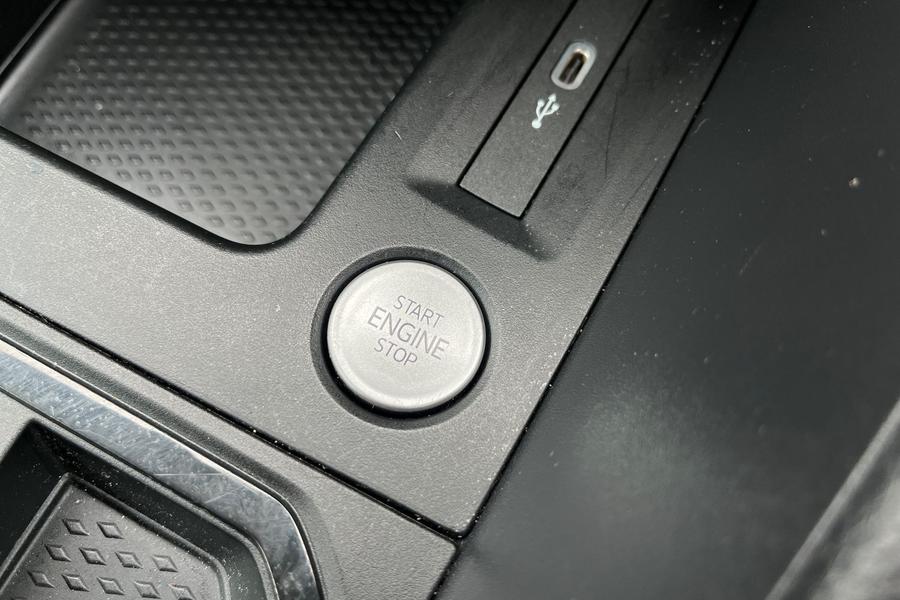Volkswagen Caddy Maxi Photo autoimg-65715c64b5c9ad0576832ef359271ecd75719a39.jpg