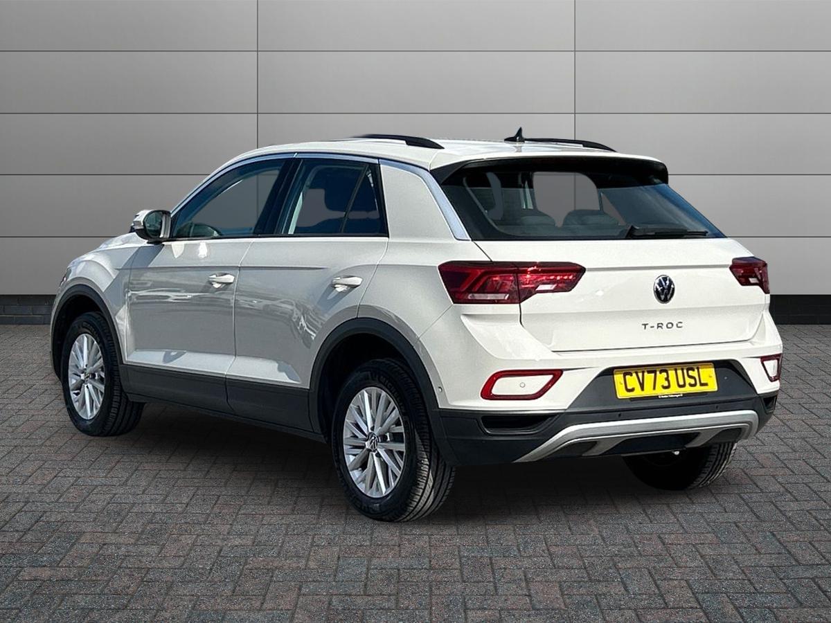 Volkswagen T-Roc Photo 1