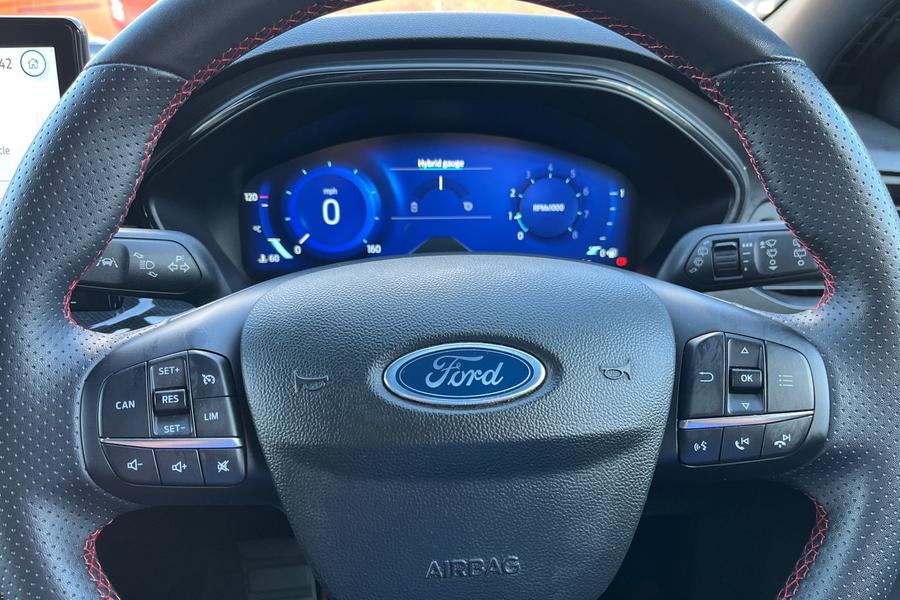 Ford Focus Photo autoimg-6572cef0f296ff5aeb9cb6a15eeaddef4229bc6b.jpg