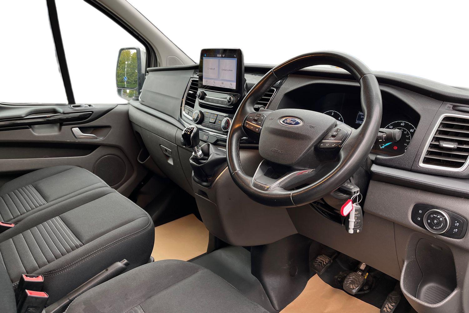 Ford TRANSIT CUSTOM Photo 13
