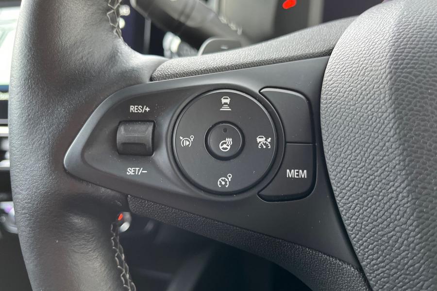 Vauxhall CORSA Photo autoimg-6574073fe59819365c152b99c360f93dcec56809.jpg