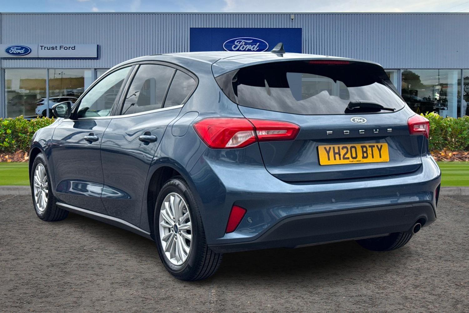 Ford FOCUS Photo 1