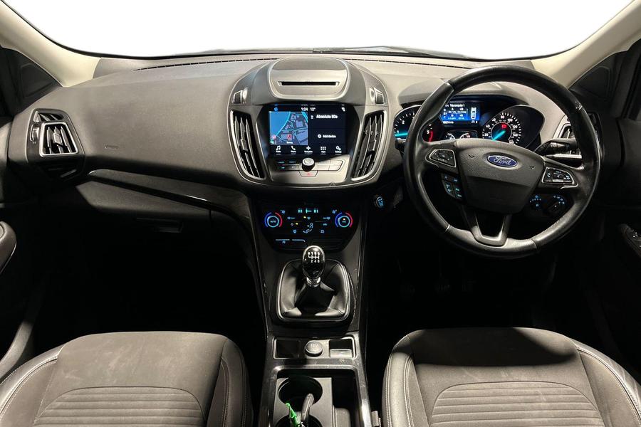 Ford KUGA Photo autoimg-6575714d130cbca1abfc1555f79de8c517029f9c.jpg