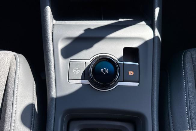 VOLKSWAGEN Tiguan Photo 22