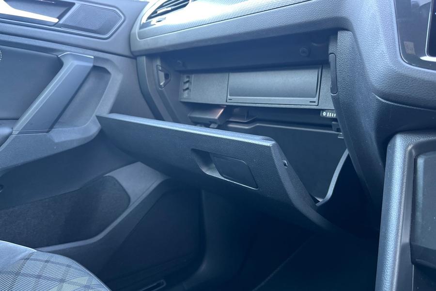 Volkswagen TIGUAN Photo autoimg-6577a8299f527a5917ea08c7ee616fc4752f542c.jpg