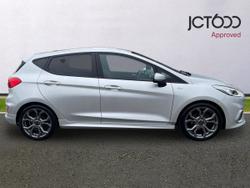 FORD Fiesta Photo 4