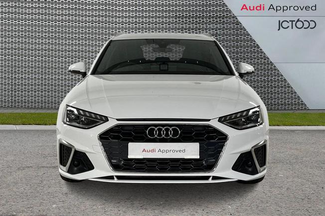 Audi A4 Avant Photo 8