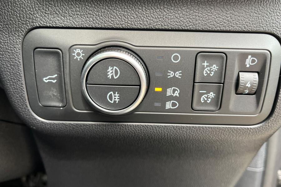 Ford KUGA Photo autoimg-65874e76510f22a7023ce350454693fe21b69203.jpg