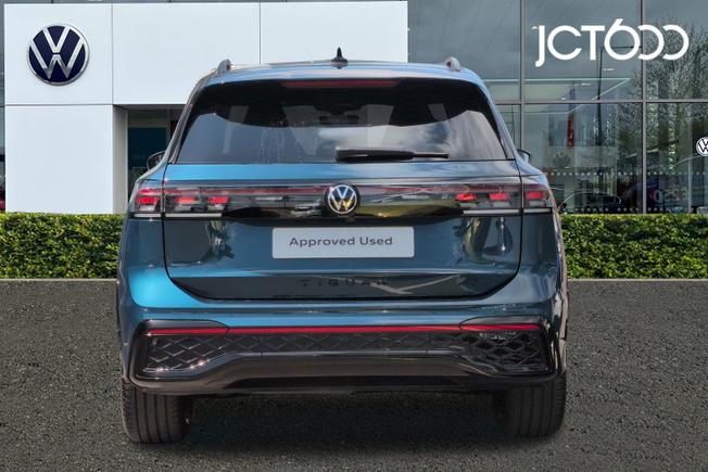 VOLKSWAGEN Tiguan Photo 7