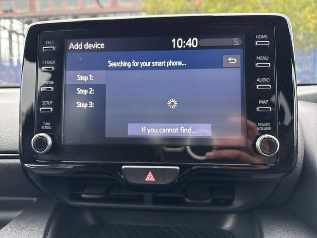 TOYOTA Yaris Photo 36