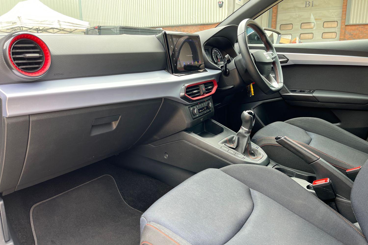 SEAT Ibiza Photo 17