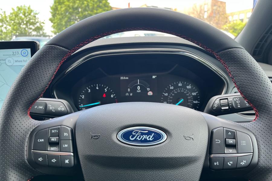Ford FOCUS Photo autoimg-6597815d4fdf2780bc96c2a006be3ee84432890b.jpg