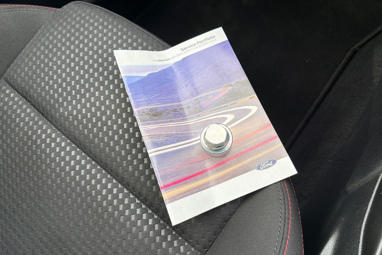 Ford FOCUS Photo 21
