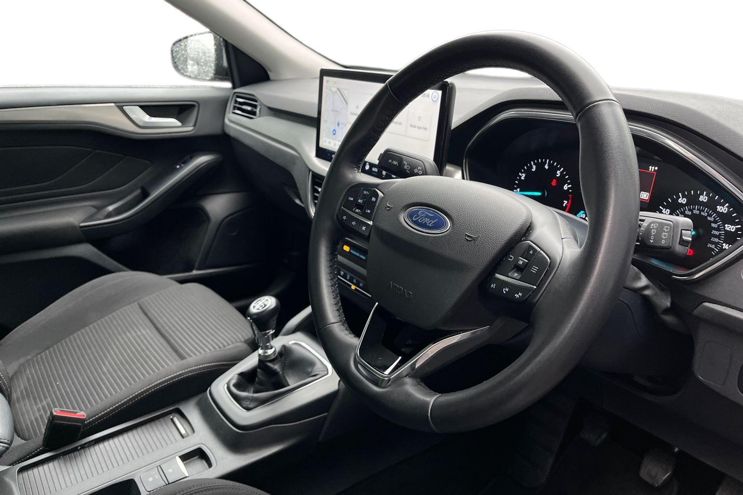 Ford Focus Photo 8