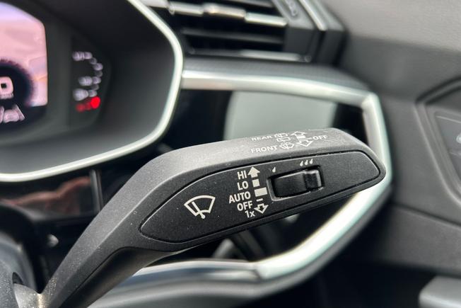 Audi Q3 Photo 43