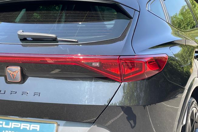 CUPRA Formentor Photo 18