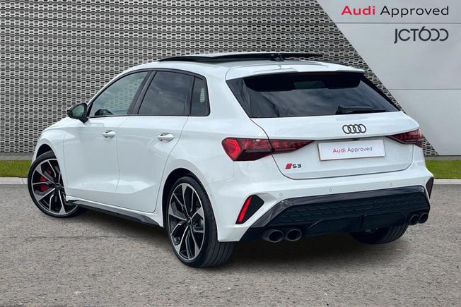 AUDI S3 Photo 3