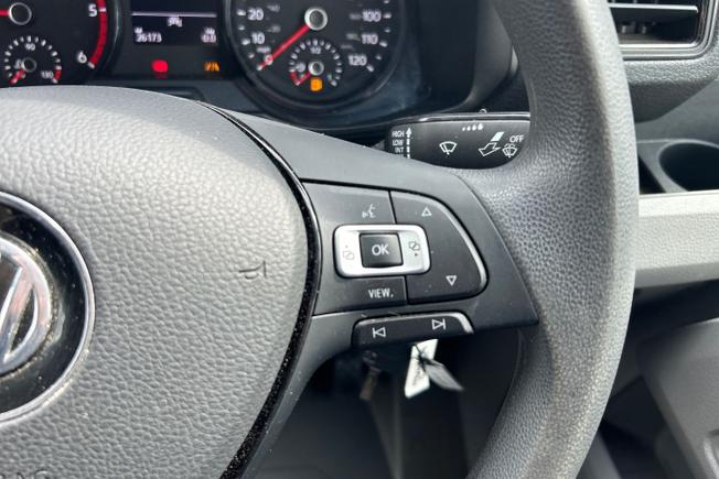 VOLKSWAGEN Crafter Photo 17