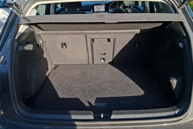 VOLKSWAGEN Golf Photo 12