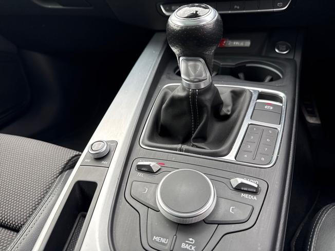 Audi A4 Photo 34