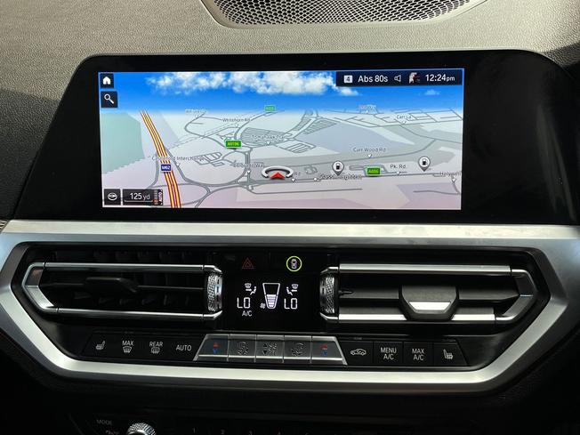 BMW 3 Series Photo 14