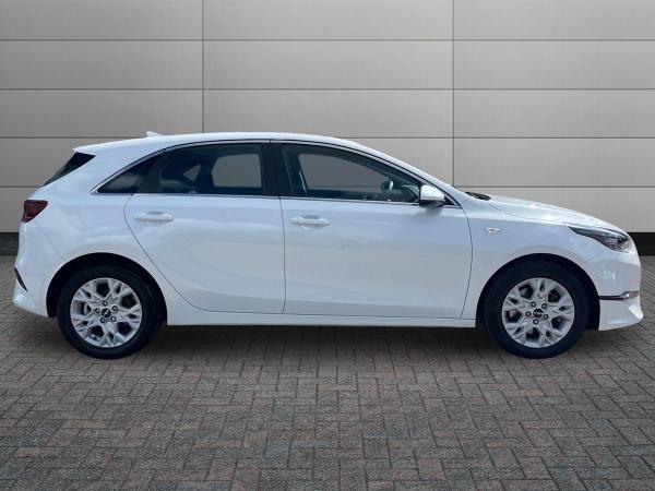 Kia Ceed Photo autoimg-65a8250251f8c526574b4430dbc0a296c2ca9936.jpg