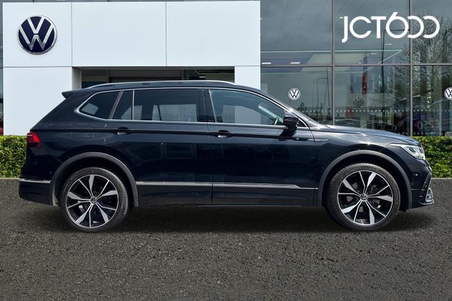 VOLKSWAGEN Tiguan Allspace Photo 4