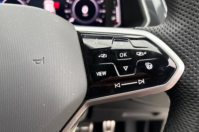 VOLKSWAGEN Tiguan Photo 17