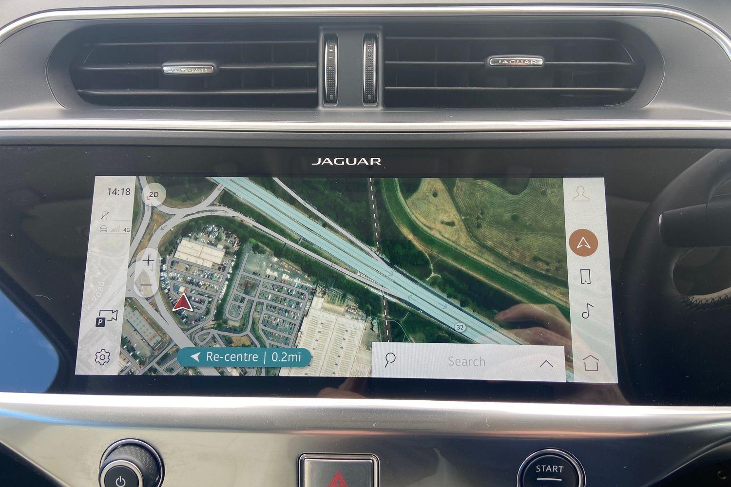 Jaguar I-PACE Photo 21