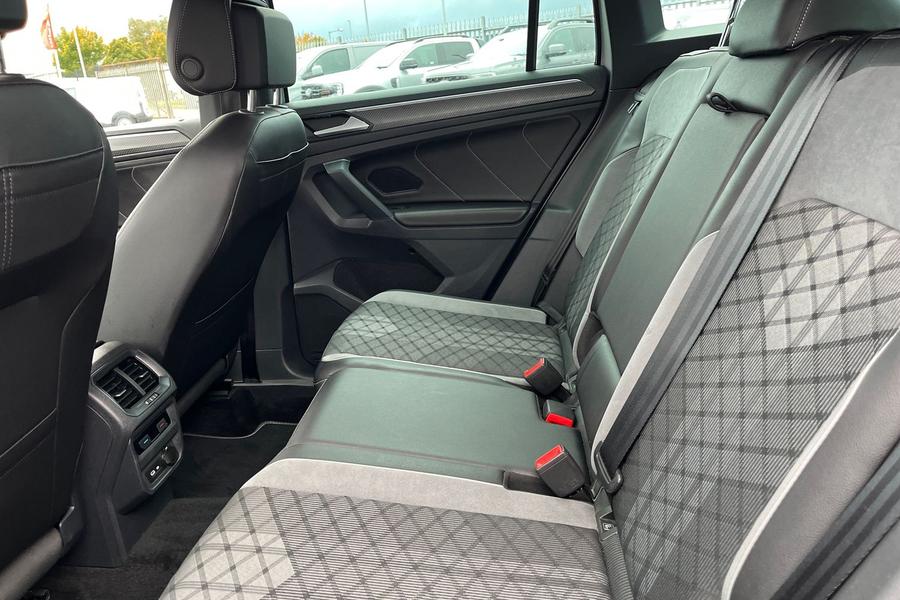 Volkswagen TIGUAN Photo autoimg-65b93e770ac6c102fe7d6a41ede2cd32741afefd.jpg