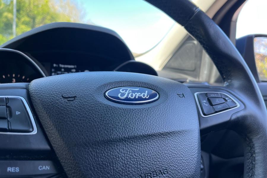 Ford Kuga Photo autoimg-65b9bad860c5677246923417742a233e2067fe58.jpg