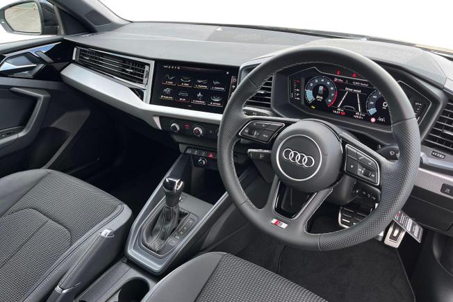 AUDI A1 Photo 6