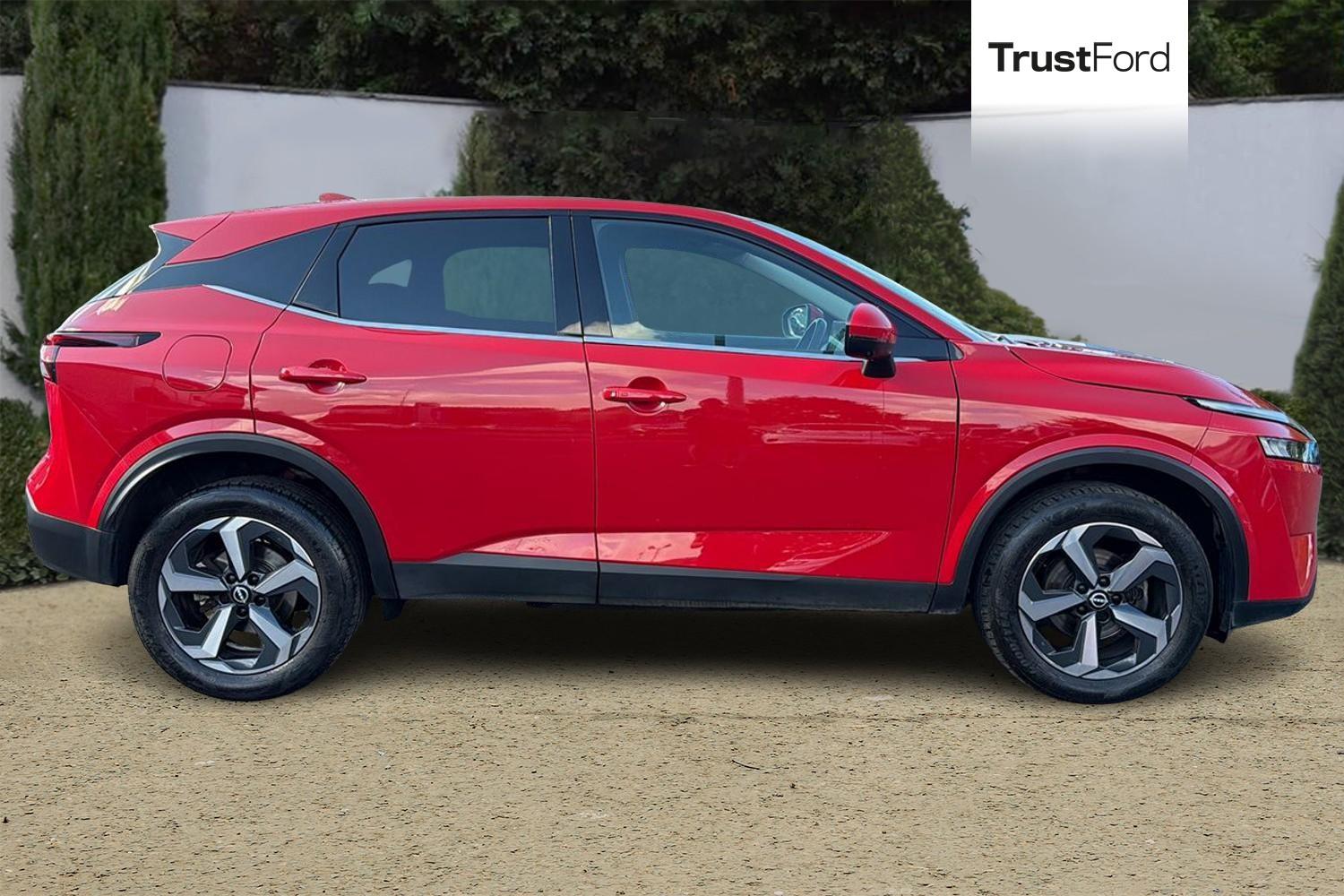 Nissan QASHQAI Photo 2
