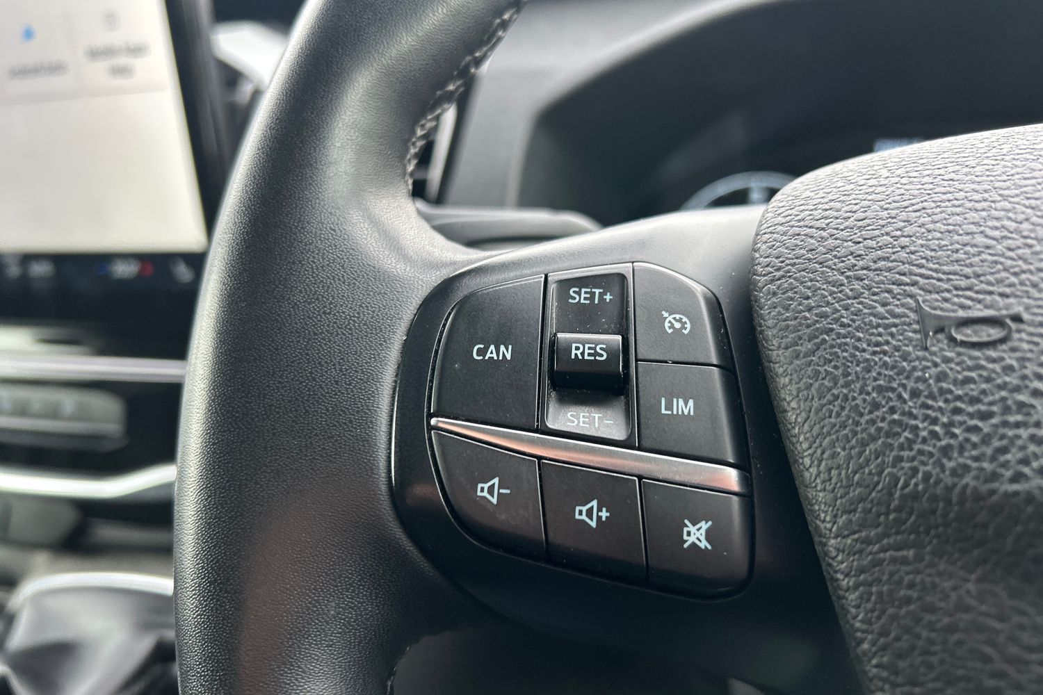 Ford Transit Photo 35