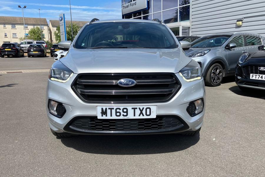 Ford KUGA Photo autoimg-65c4fe1340843cba6a13c40736b5b0c5b24ffcc2.jpg