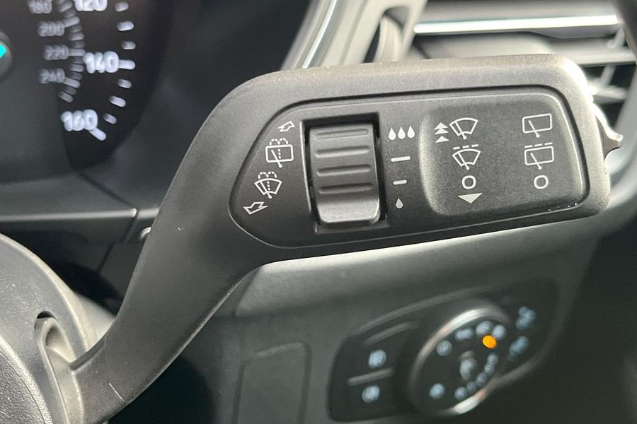 Ford FOCUS Photo autoimg-65c503fdec68a43b53a725940afed53e4905c141.jpg