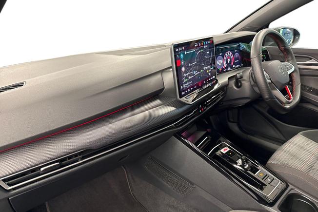 Volkswagen Golf Photo 2