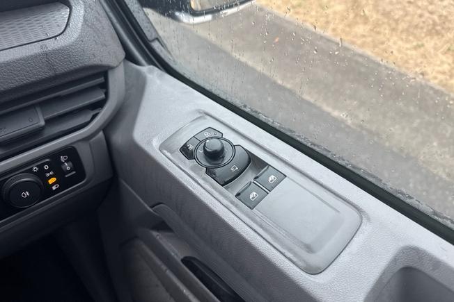 Volkswagen Transporter Photo 35