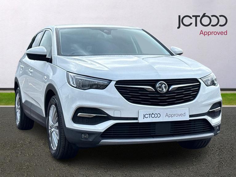 Used 2018 VAUXHALL Grandland X 1.6 Turbo D Sport Nav 5dr Auto White at JCT600