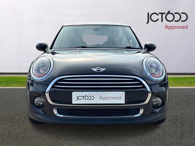 MINI Hatch Photo 8