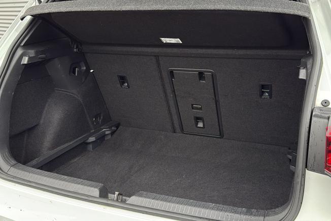 VOLKSWAGEN Golf Photo 47