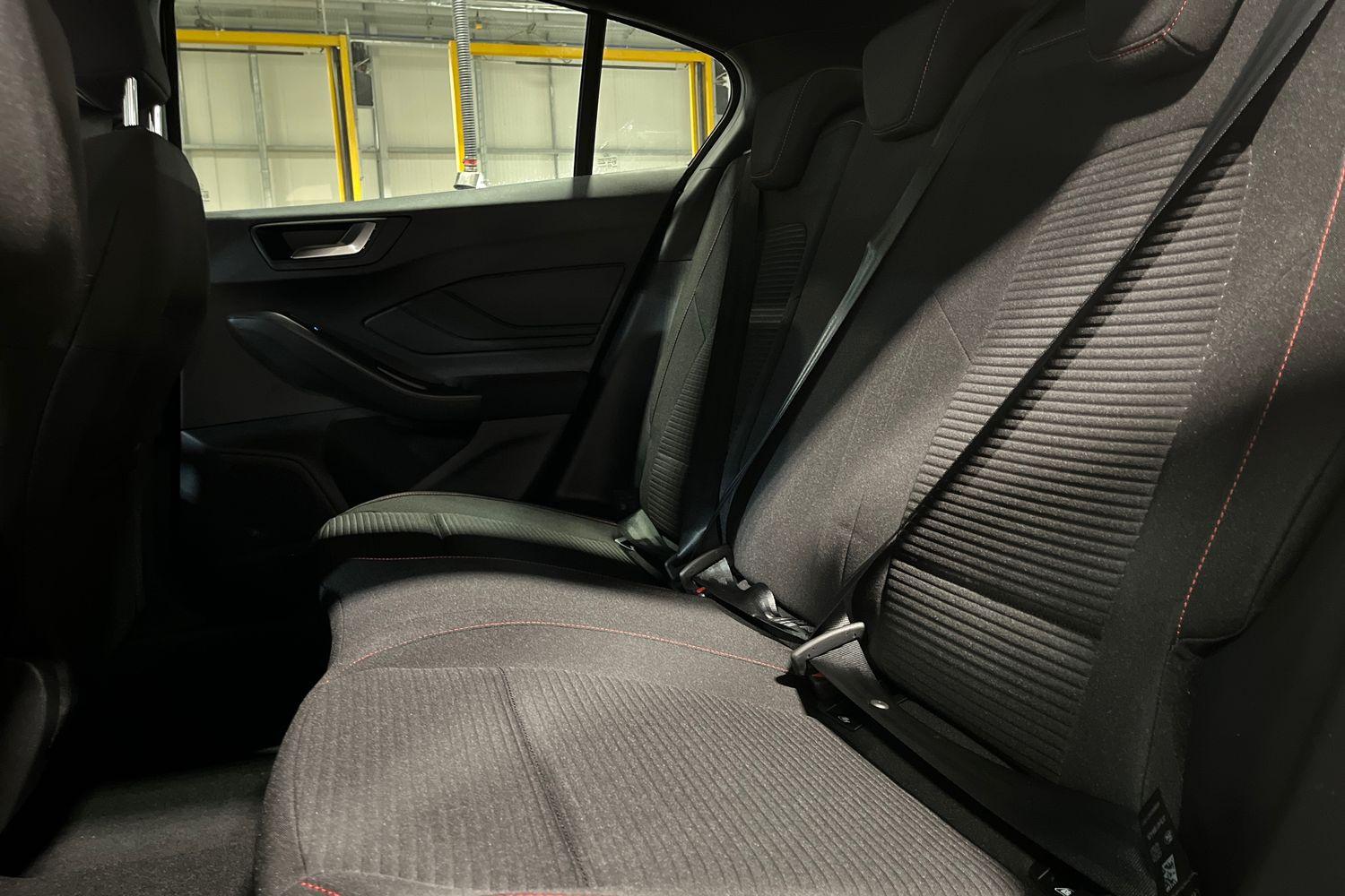 Ford Focus Photo 19