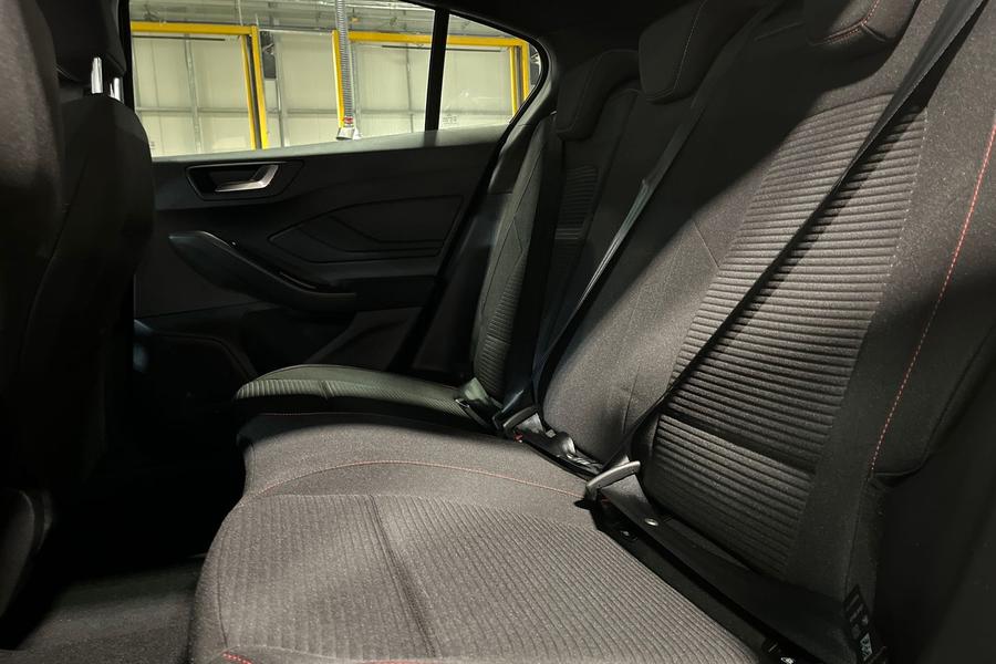 Ford Focus Photo autoimg-65d7b6e9c3131a0b2a0fdc42b45657451767faf2.jpg