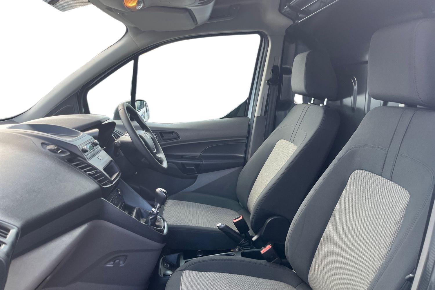 Ford TRANSIT CONNECT Photo 9