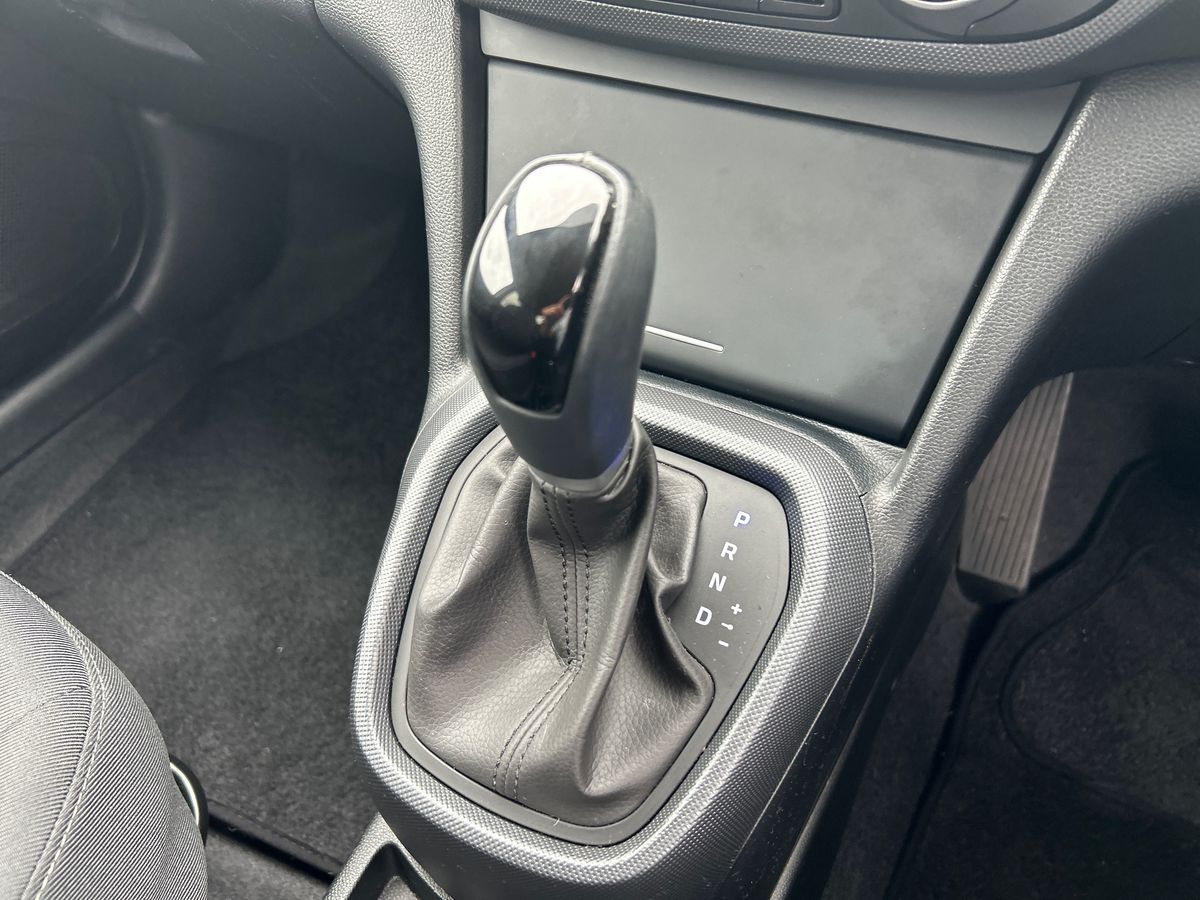 Hyundai i10 Photo 12
