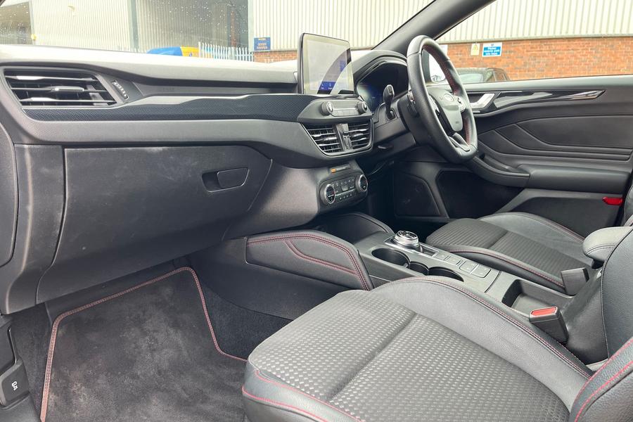 Ford Focus Photo autoimg-65dcec580a34d506898e7537d71f5471d990fe13.jpg
