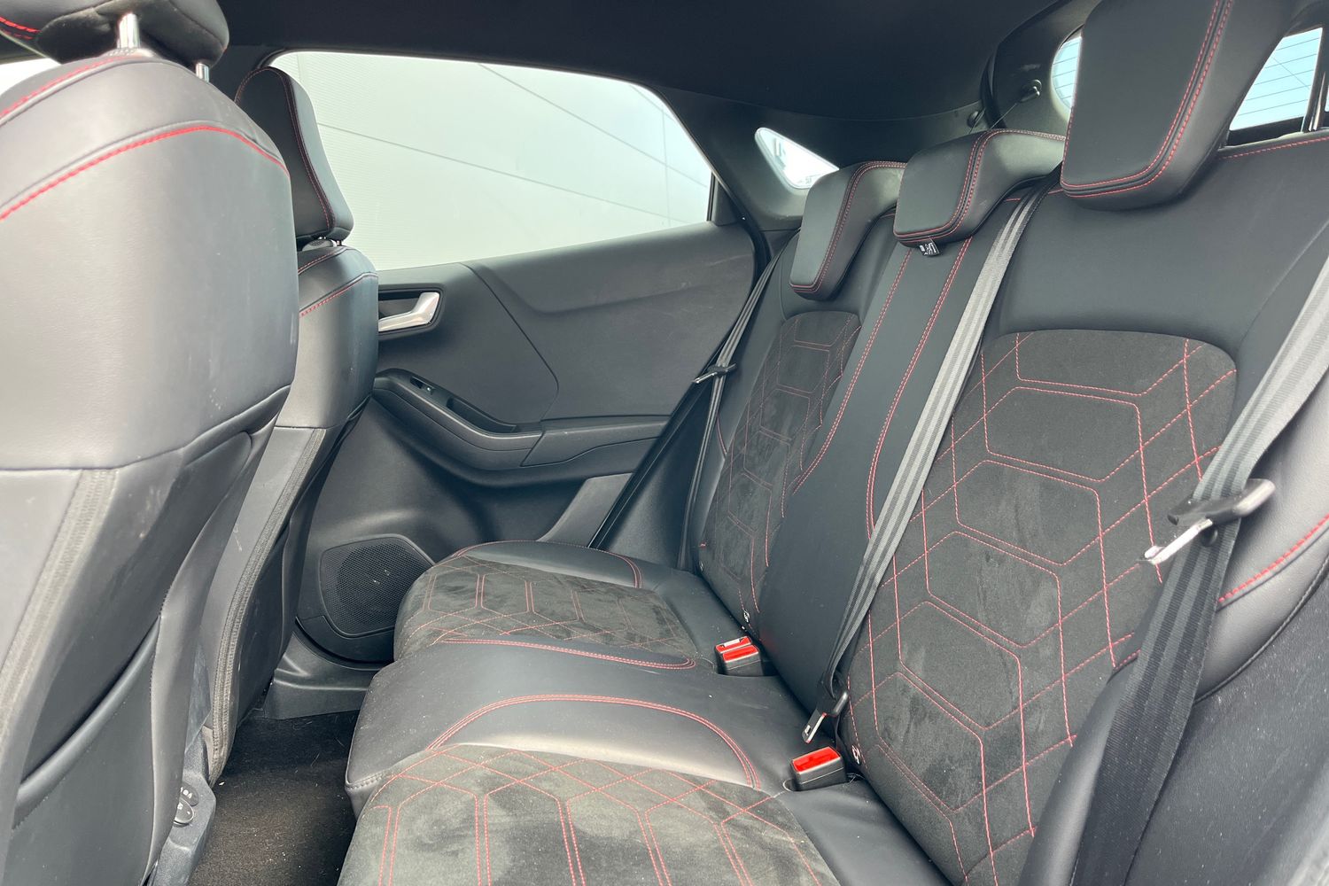 Ford PUMA Photo 19