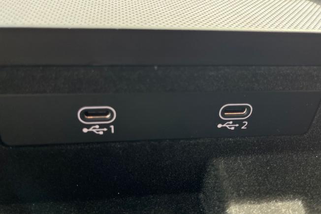 AUDI Rsq8 Photo 37