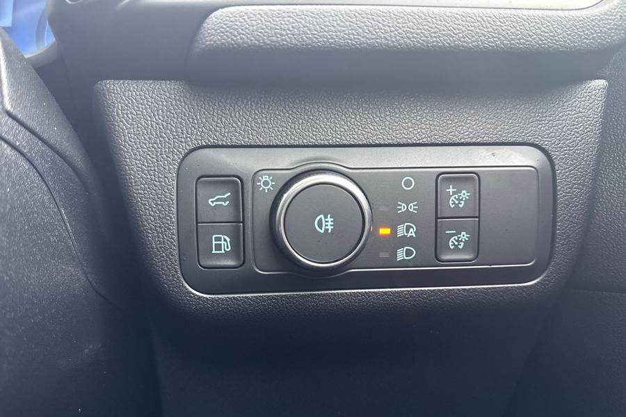 Ford KUGA Photo autoimg-65e262e34d4ab9897f869587b642494400b3c019.jpg