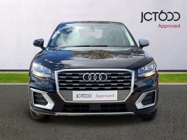 AUDI Q2 Photo 8